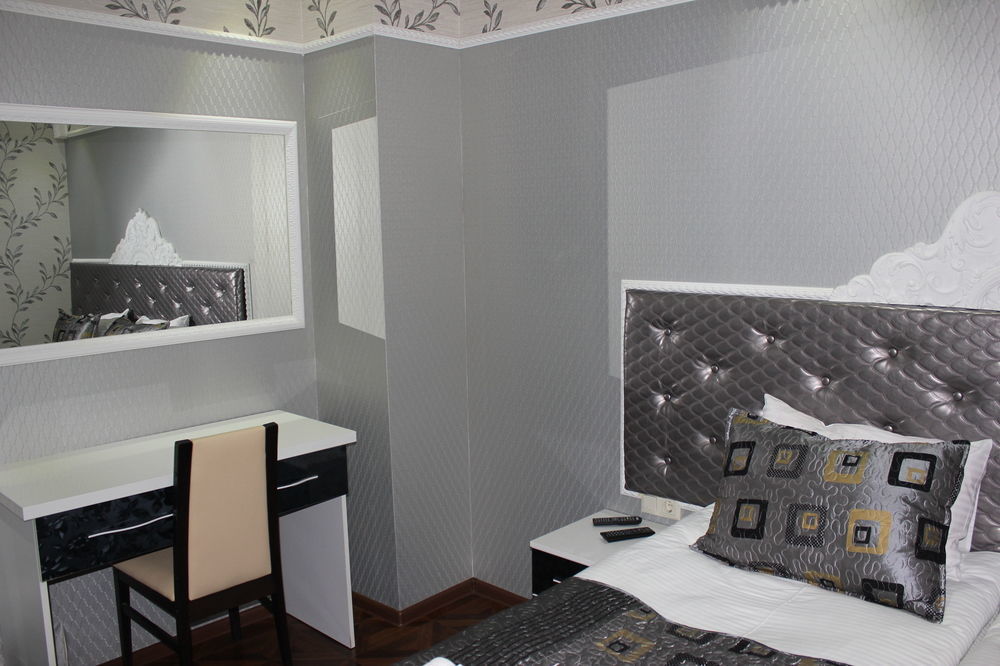 Elegant Boutique Rustaveli Hotel Tbilisi Exterior photo